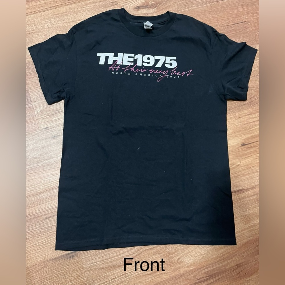 The 1975 2022 tour short sleeve T, size M